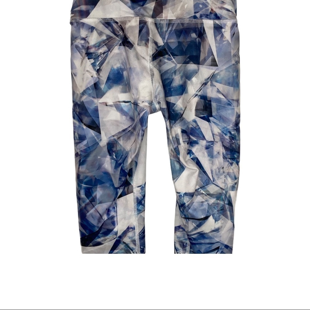 Evolution and Creation Geometric Ice Print Legging - Picture 5 of 10